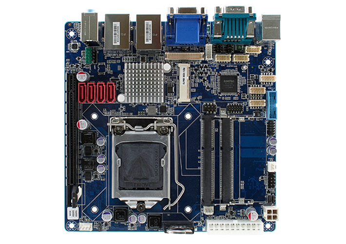 foto noticia Placa madre industrial Mini ITX con Quad Gigabit LAN 